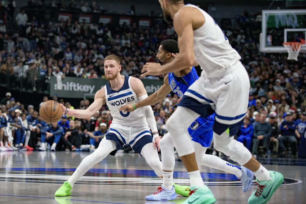 庆祝进球 庆祝进球